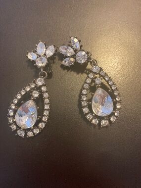 Crystal Teardrop Drop Earrings - Clear Crystal Sparkle